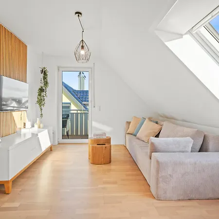 Seebalance Mit Alpenpanorama Friedrichshafen